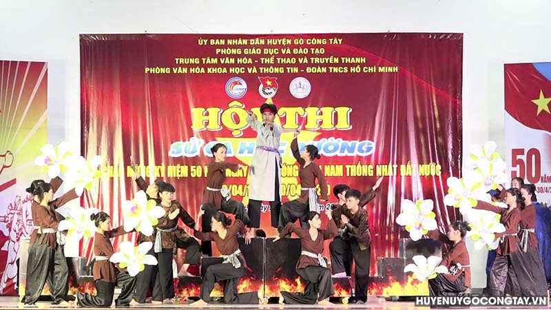 Huyện Gò Công Tây tổ chức Hội thi “Sử ca học đường” chào mừng kỷ niệm 50 năm ngày giải phóng miền Nam thống nhất đất nước (30/4/1975-30/4/2025)