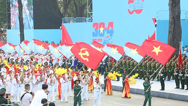 Lễ diễu binh, diễu hành cấp quốc gia kỷ niệm 50 năm Ngày Giải phóng miền Nam, thống nhất đất nước