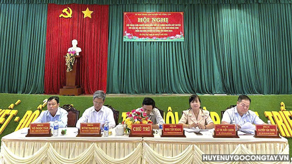 Hội nghị đối thoại giữa người đứng đầu cấp ủy, chính quyền với Hội viên Hội LHPN các xã, thị trấn năm 2024.